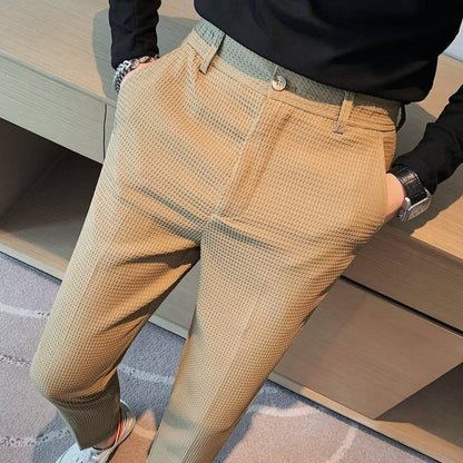 Men's Slim-Fit Textured Trousers