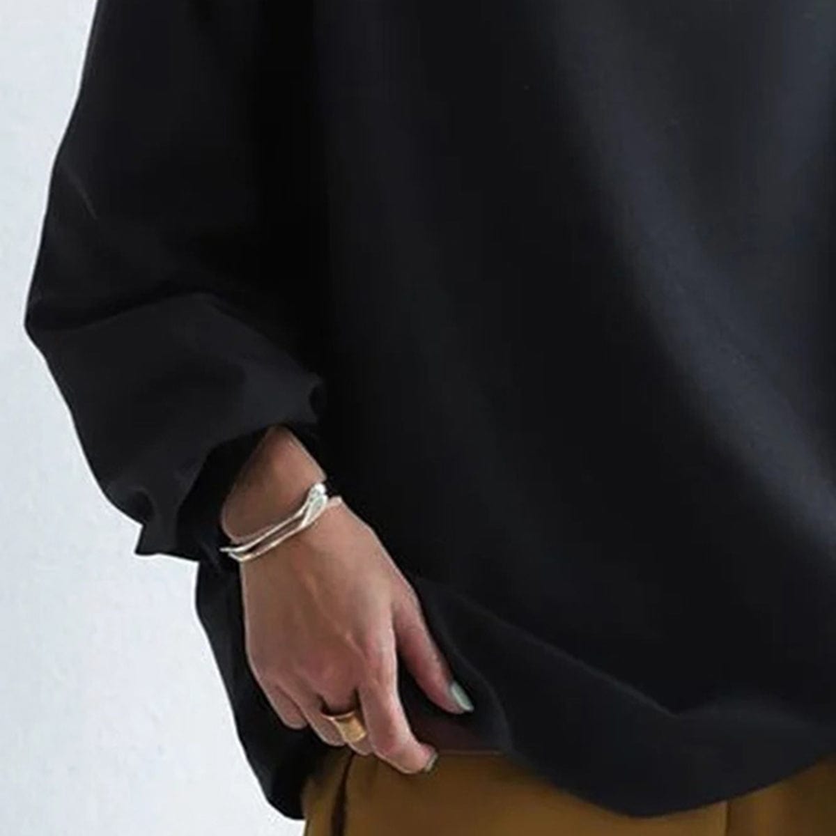 Women's High-Neck Long-Sleeve Top