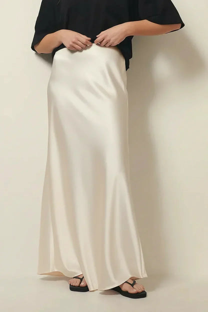 Women's Flowing Maxi Skirt